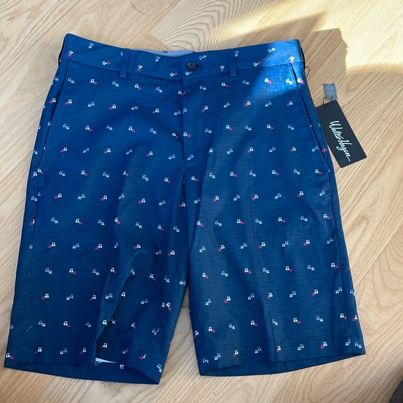 Walter Hagen Other - Walter Hagen perfect 11 collection men’s wrinkle resistant golf dress shorts